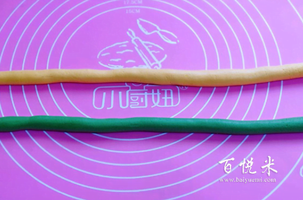 這道西米芒果彩色圓子雖然是一道夏季甜品,但只要加熱就變的適合秋冬季節(jié)了